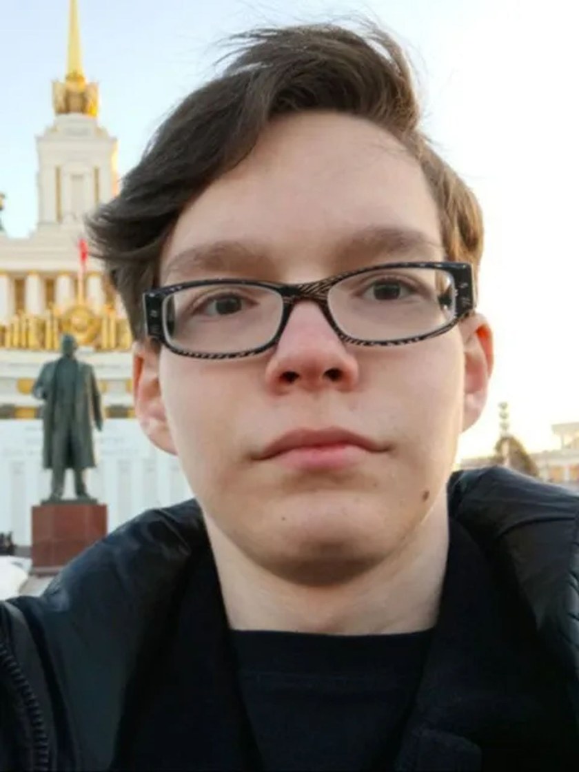 Александр Васильев